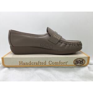 SAS Beige Classic Slip On Loafer Womens 9N Comfort Shoes New